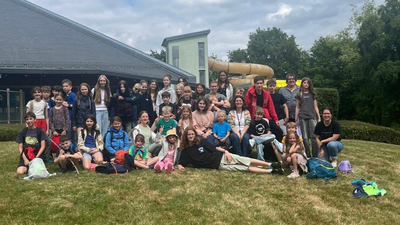 GruppenfotoSchwimmbad.jpg  