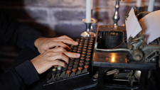 royburi-typewriter-2900330.jpg  