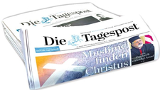 DT_Collage-Zeitungsstapel-220519.jpg  