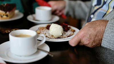 cafe-3699340_by_congerdesign_cc0-gemeinfrei_pixabay_pfarrbriefservice.jpg  