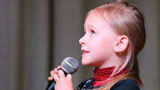 microphone-1804148_1920.jpg  